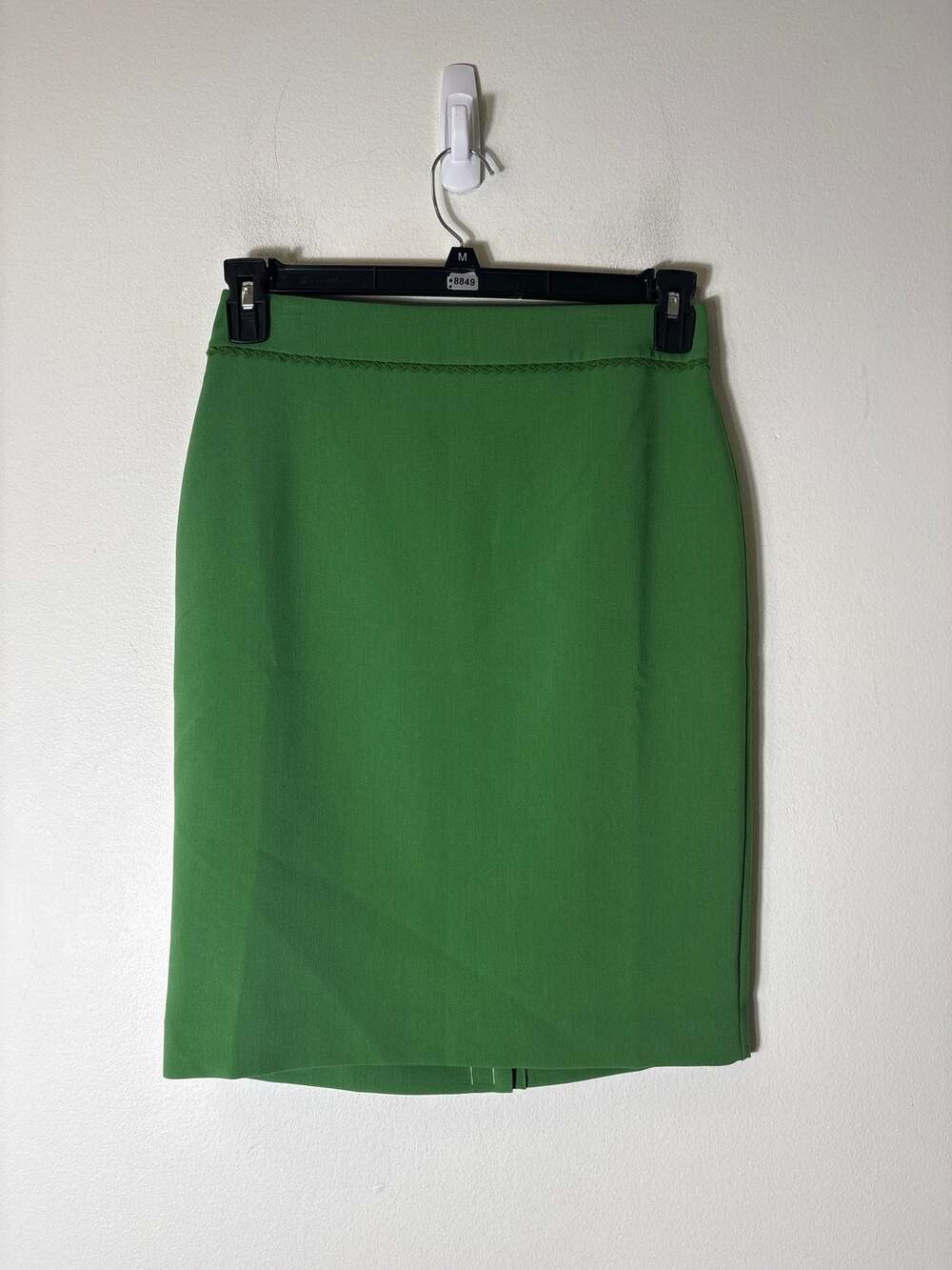 NWT Ann Taylor Bright Green Knee Length Pencil Skirt Sz 0